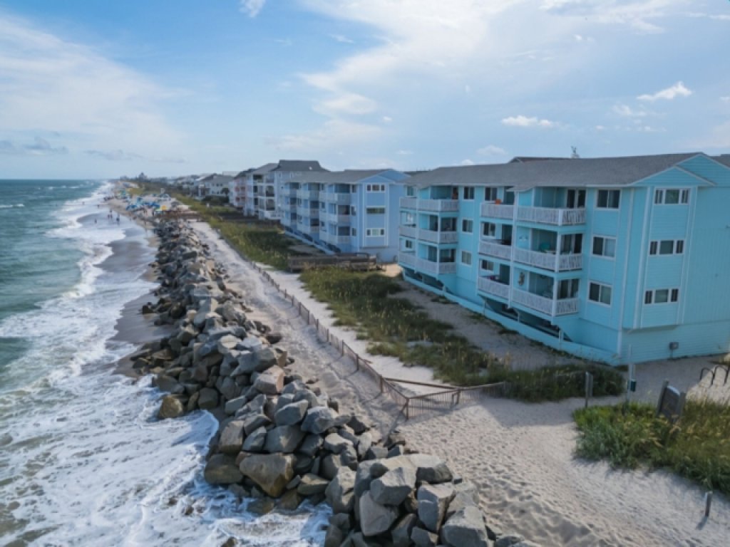 A Little Shore Thing Vacation Rental in North Carolina - RedAwning