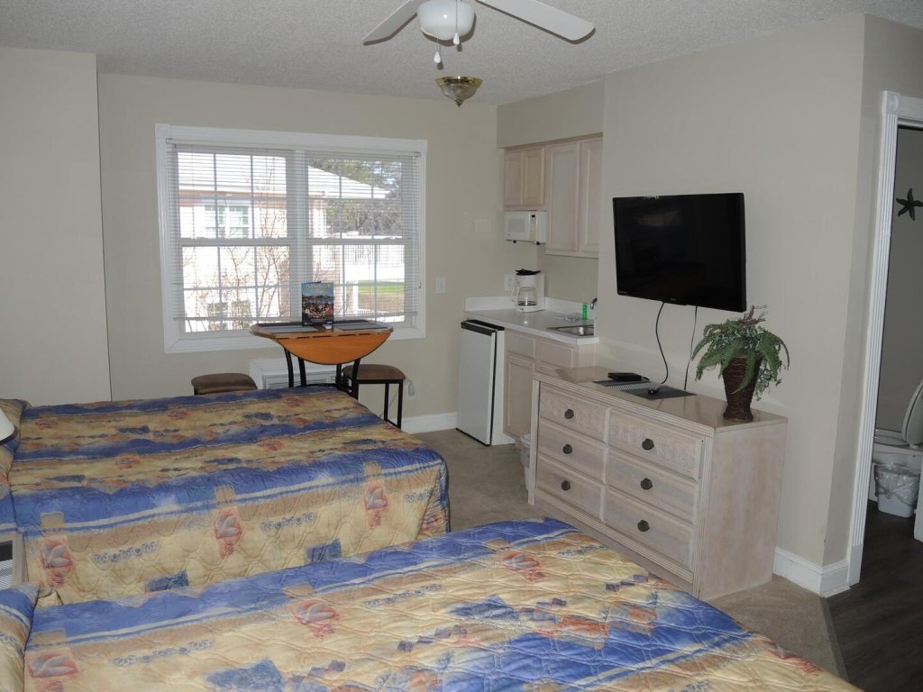 407 Vacation Rental in Calabash - RedAwning