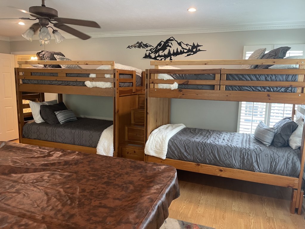 Twin Ponds Retreat-Pond/Hot Tub/Fire Pit/Game Room/Pet Friendly Vacation Rental in Whittier - RedAwning