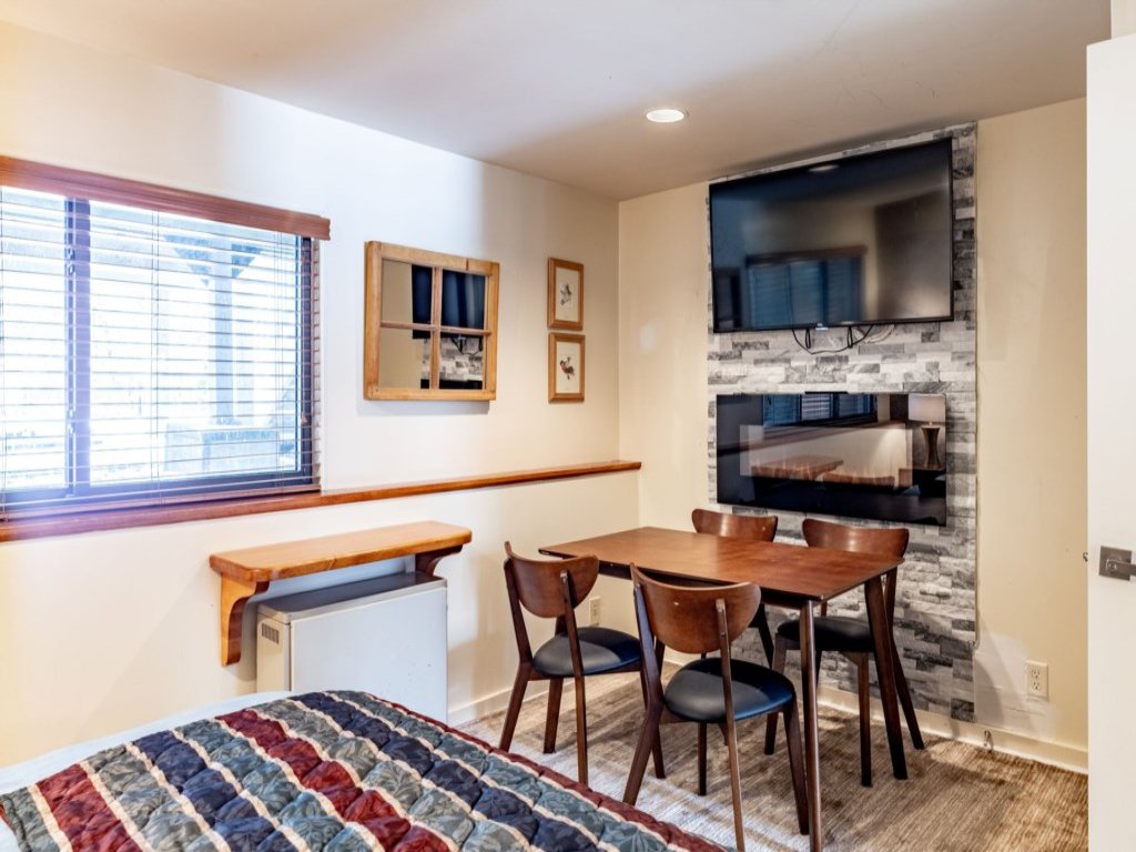 4BR Private Townhouse at Smugglers' Notch Resort Vacation Rental in Vermont - RedAwning