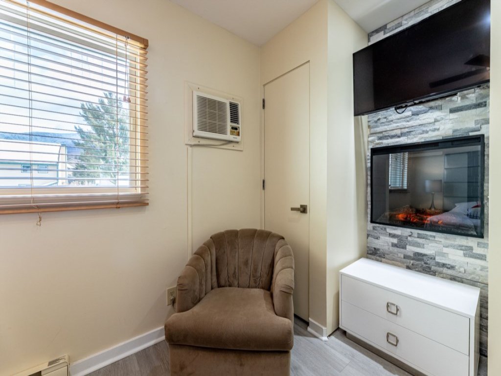 4BR Private Townhouse at Smugglers' Notch Resort Vacation Rental in Vermont - RedAwning