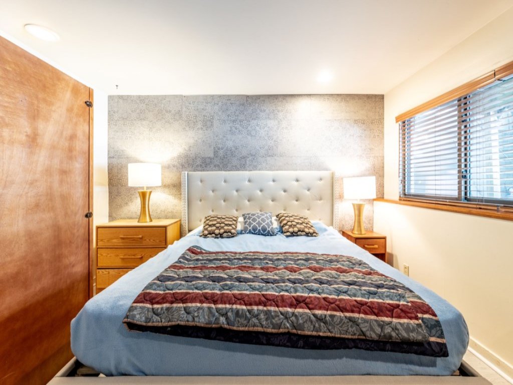 4BR Private Townhouse at Smugglers' Notch Resort Vacation Rental in Vermont - RedAwning
