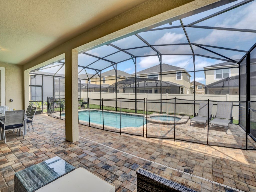 Best Resort Solara 5 Bedroom Pool home! Flowrider Vacation Rental in Kissimmee - RedAwning