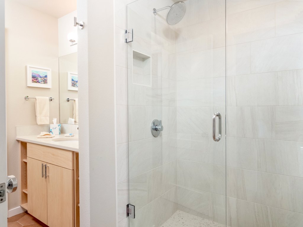Cliffview Luxury Vacation Rental at Windcliff Vacation Rental in Estes Park - RedAwning
