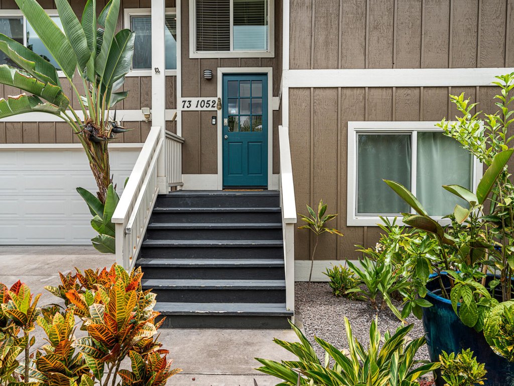 Hale Lio Kai Vacation Rental in Kailua Kona - RedAwning