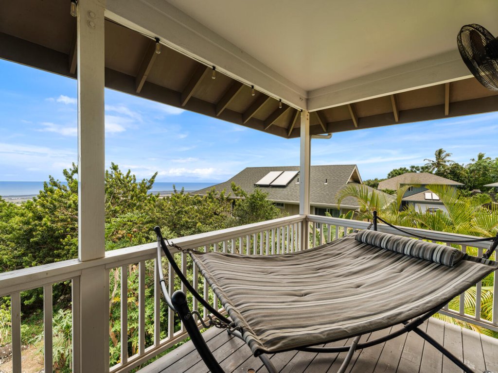 Hale Lio Kai Vacation Rental in Kailua Kona - RedAwning