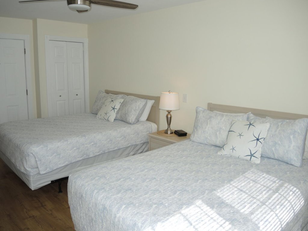 1204L Vacation Rental in Calabash - RedAwning