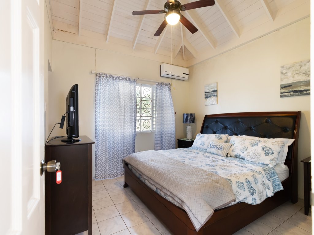 Ironshore SugarMill 5BR Villa w Private Pool Vacation Rental - RedAwning