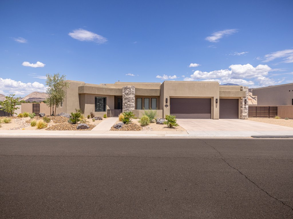 Oasis On The 9th Vacation Rental in St. George - RedAwning
