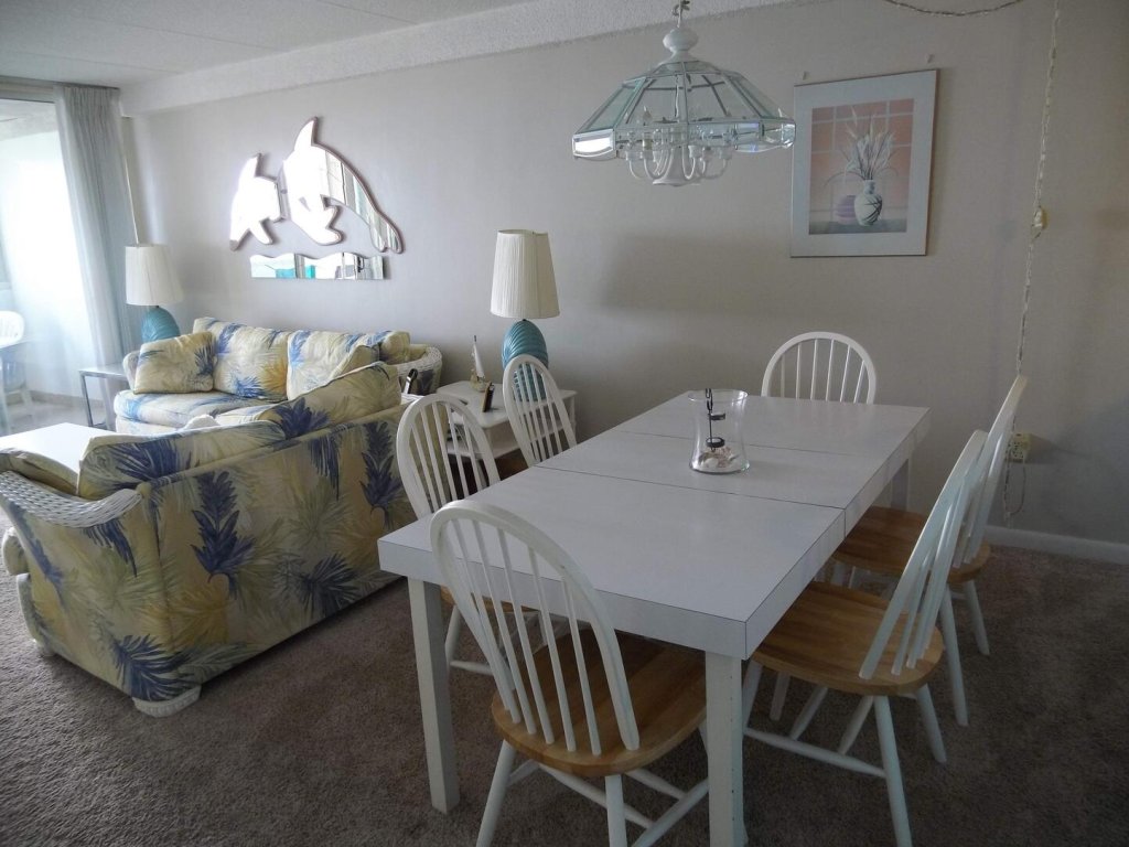 Atlantis 1608 Vacation Rental in Ocean City - RedAwning