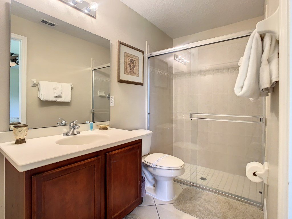 Fantastic 7 Bed 6 Bath in Prestigious Gated Comm. Vacation Rental in Kissimmee - RedAwning