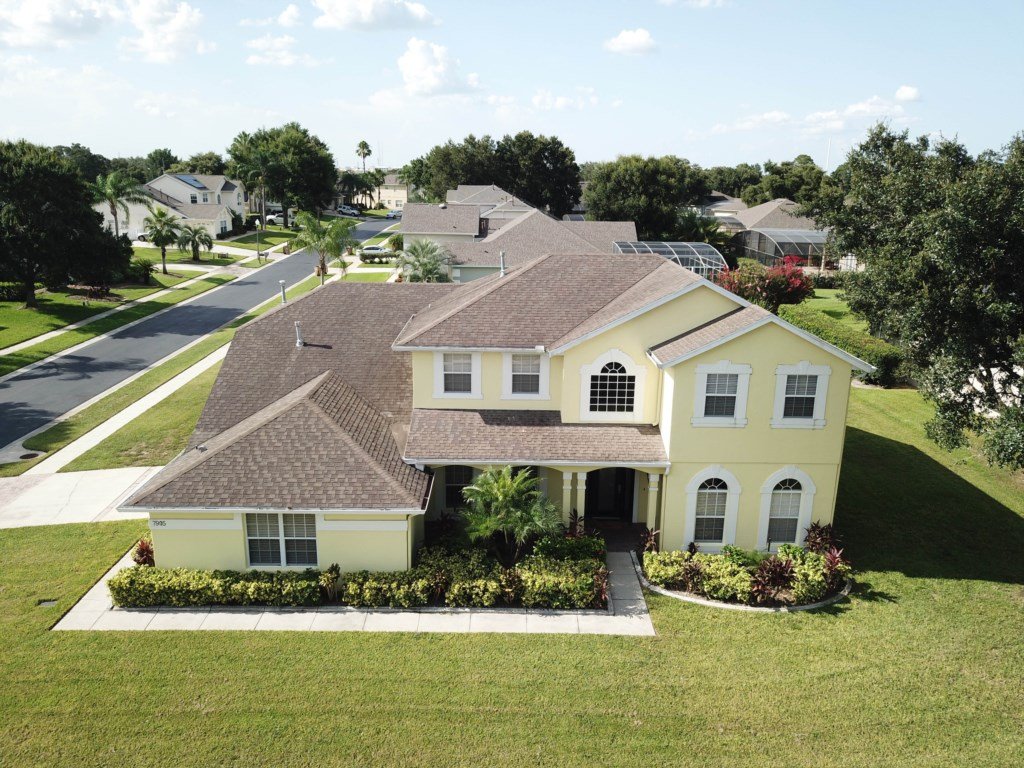 Fantastic 7 Bed 6 Bath in Prestigious Gated Comm. Vacation Rental in Kissimmee - RedAwning
