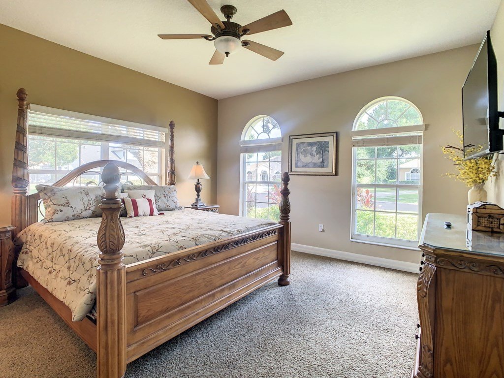 Fantastic 7 Bed 6 Bath in Prestigious Gated Comm. Vacation Rental in Kissimmee - RedAwning