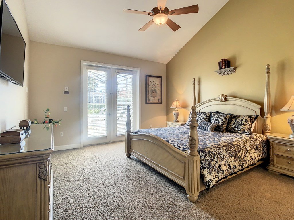 Fantastic 7 Bed 6 Bath in Prestigious Gated Comm. Vacation Rental in Kissimmee - RedAwning