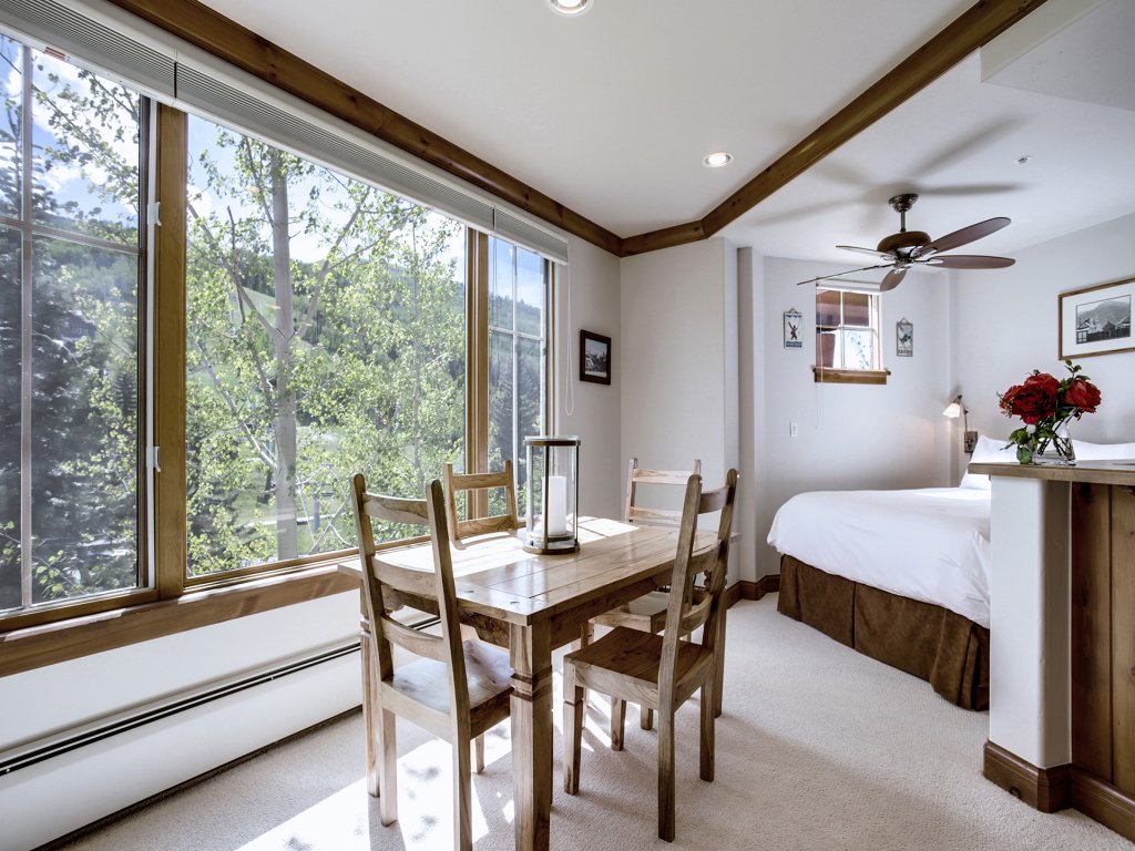 Spacious studio condo with lift view at Elkhorn Lodge Vacation Rental in Beaver Creek - RedAwning