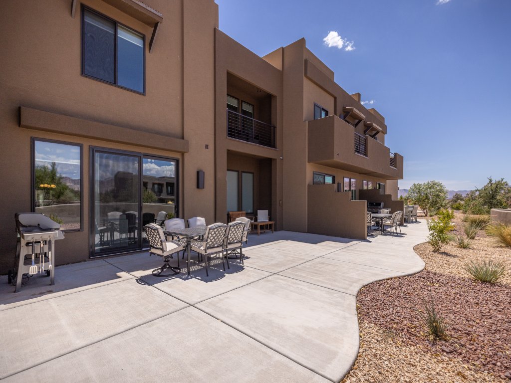 A Green Escape Vacation Rental in St. George - RedAwning