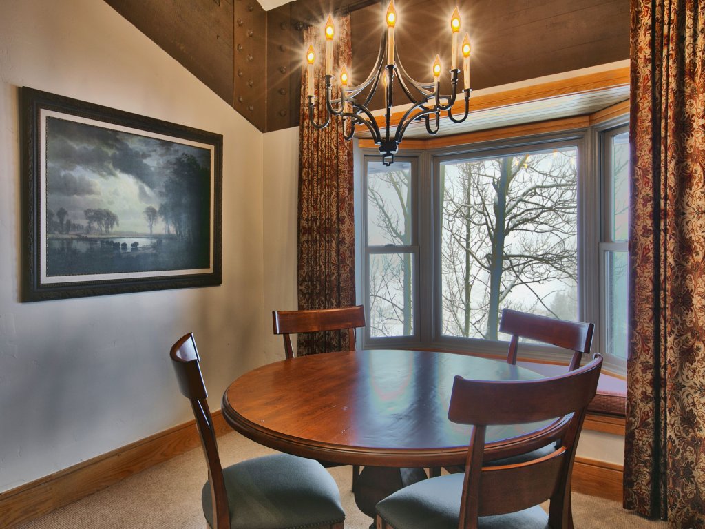 Luxury Two Bedroom Suite with Mountain Views Vacation Rental in Park City - RedAwning
