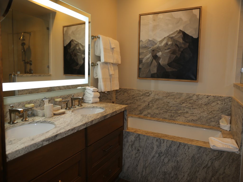 Luxury Three Bedroom Suite with Mountain Views and Three Hot Tubs Vacation Rental in Park City - RedAwning