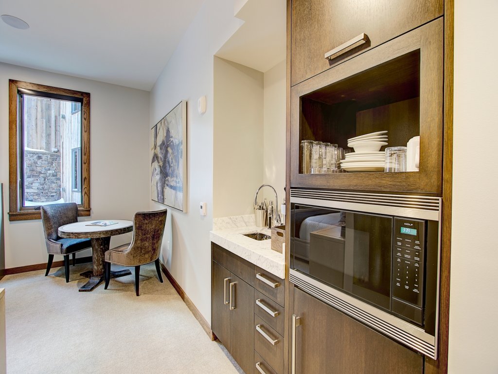 Resort Three Bedroom Suite Vacation Rental in Park City - RedAwning