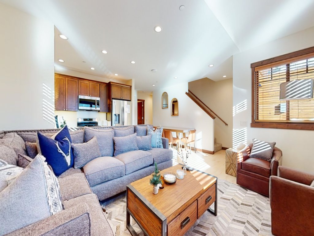Lakeview Townhomes #5 Vacation Rental in Mammoth Lakes - RedAwning