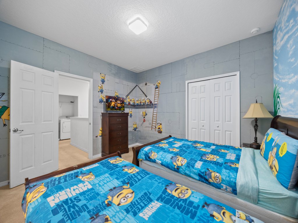 Luxury 13 Bedroom Disney Villa Pool SPA Game Room WI-FI Vacation Rental in Davenport - RedAwning