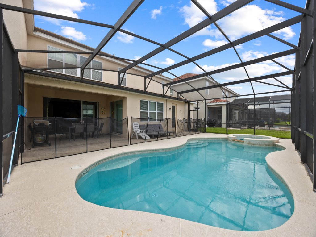 Luxury 13 Bedroom Disney Villa Pool SPA Game Room WI-FI Vacation Rental in Davenport - RedAwning