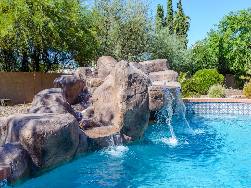 Casa Dynamite Vacation Rental in Cave Creek - RedAwning