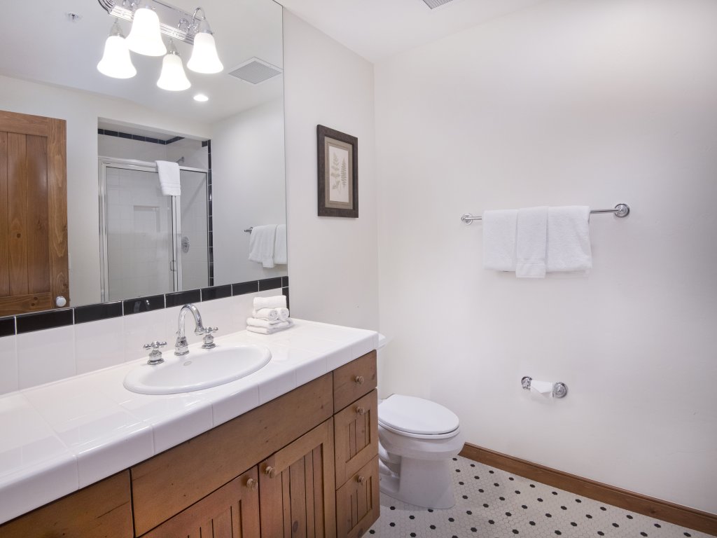 Bearpaw D1 Vacation Rental in Bachelor Gulch - RedAwning