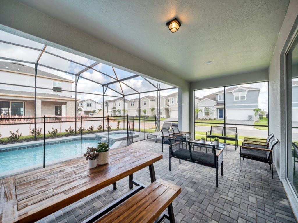  8  Bedroom 6  Bathroom Resort Home  Vacation Rental in Davenport - RedAwning