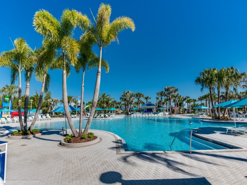 Bright & Sunny In Resort Near Disney! Vacation Rental in Davenport - RedAwning