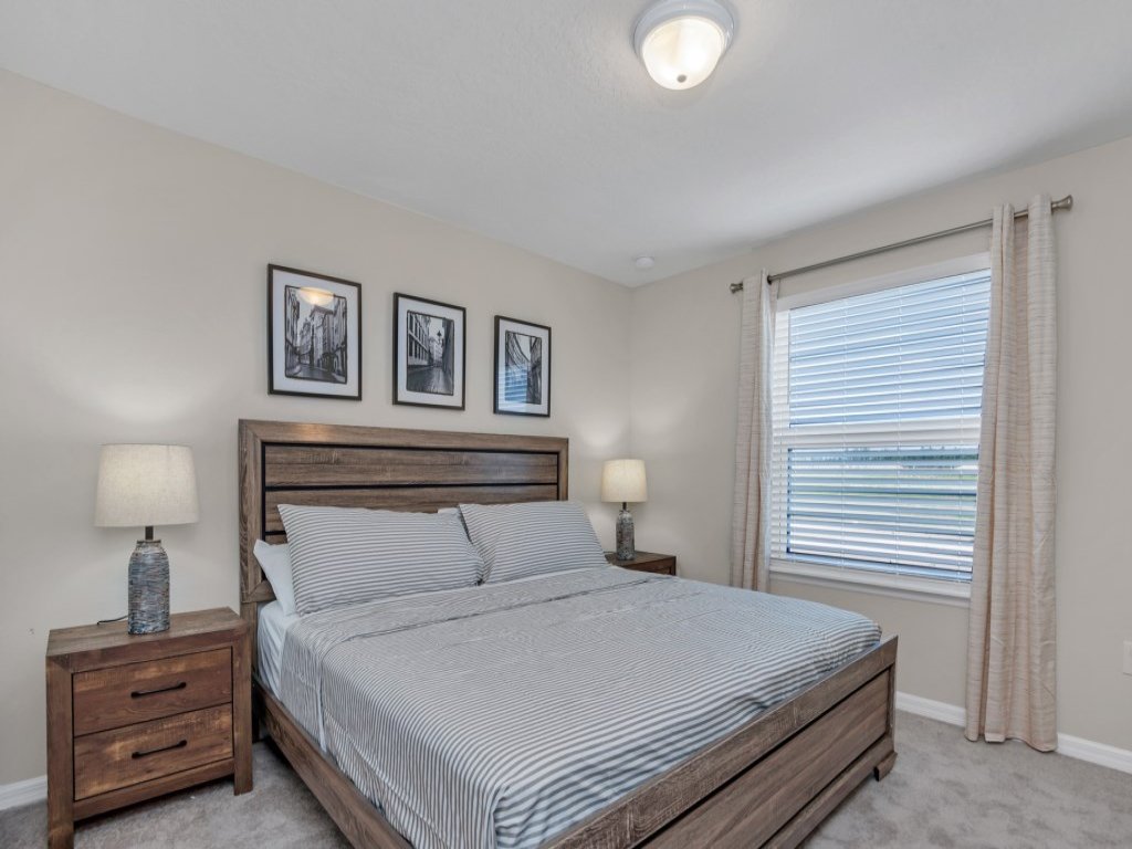 Bright & Sunny In Resort Near Disney! Vacation Rental in Davenport - RedAwning