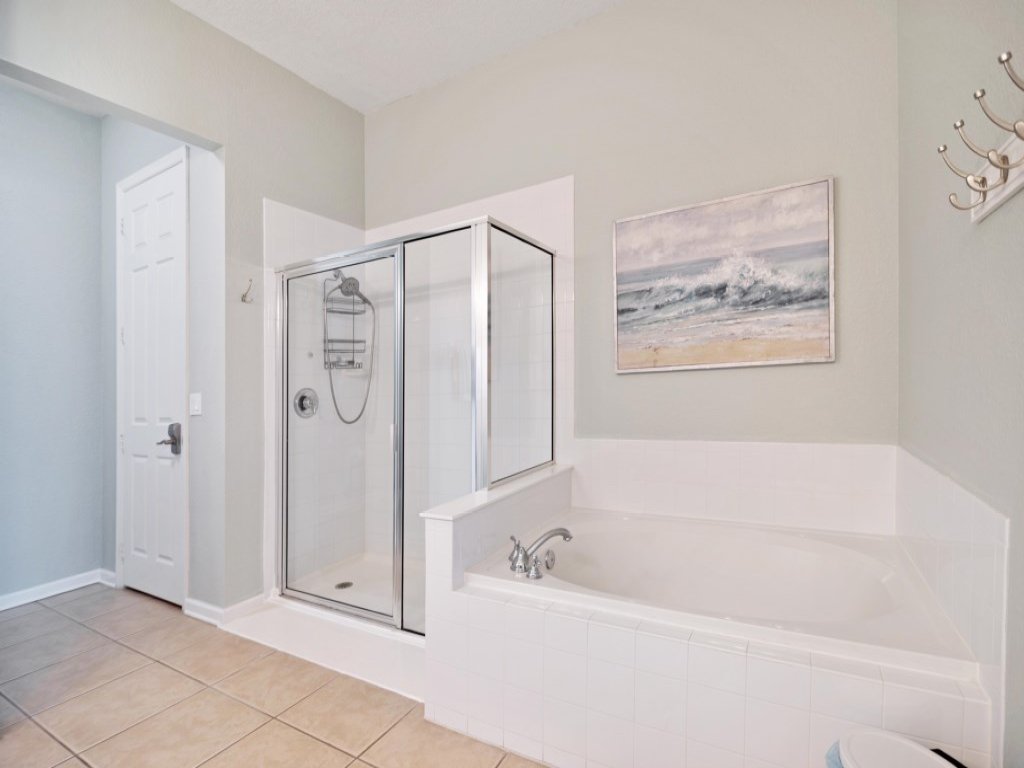 3 Bed Penthouse Near Convention Center! Vista Cay  Vacation Rental in Orlando - RedAwning