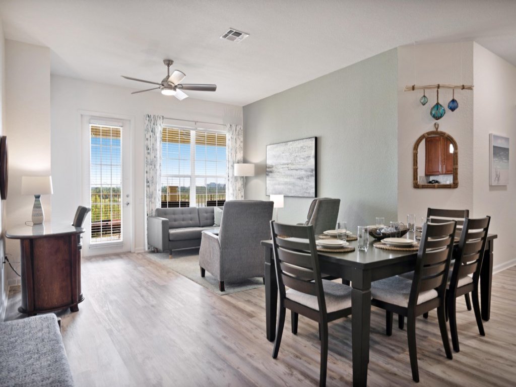 3 Bed Penthouse Near Convention Center! Vista Cay  Vacation Rental in Orlando - RedAwning