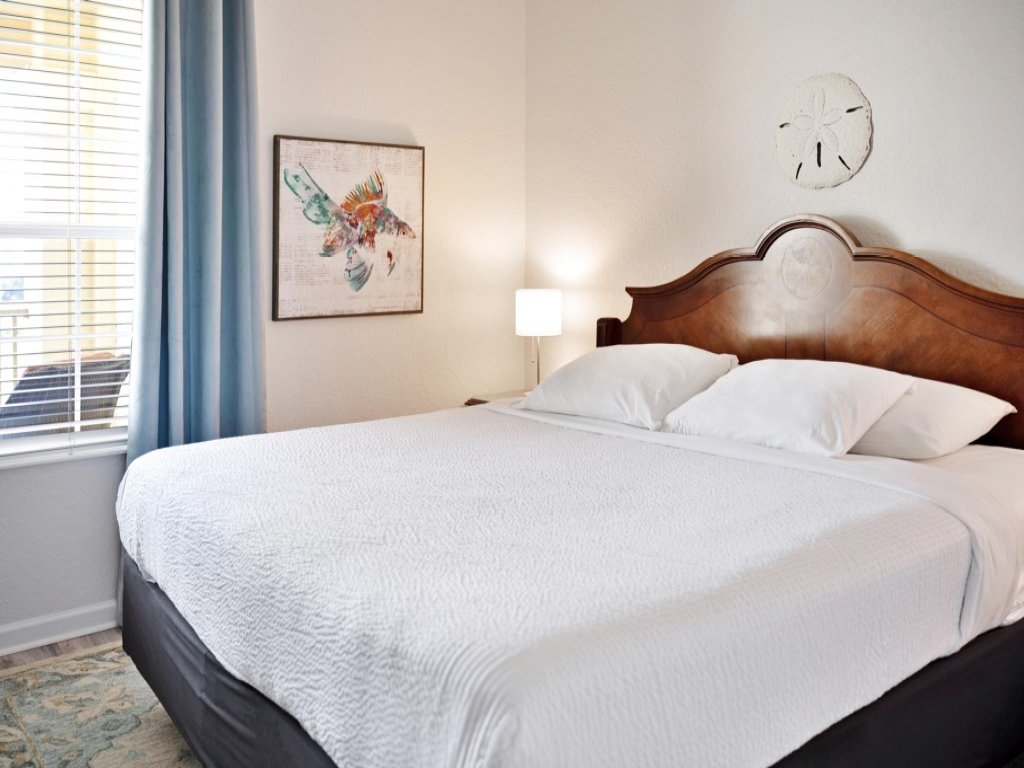 3 Bed Penthouse Near Convention Center! Vista Cay  Vacation Rental in Orlando - RedAwning