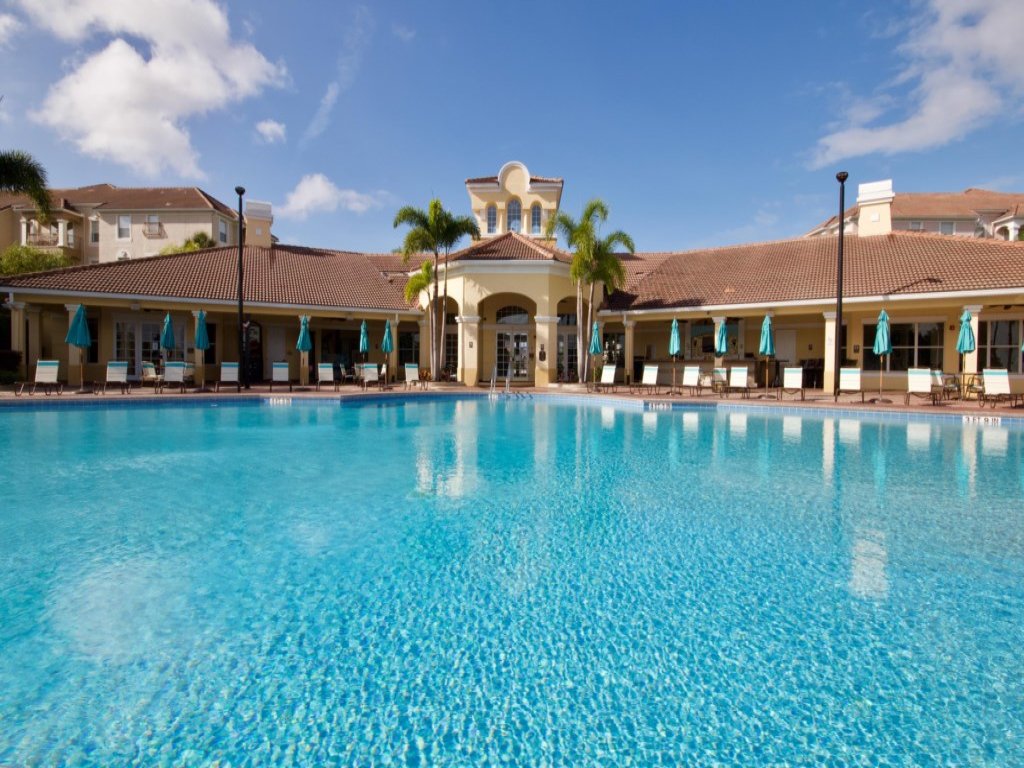 3 Bed Penthouse Near Convention Center! Vista Cay  Vacation Rental in Orlando - RedAwning