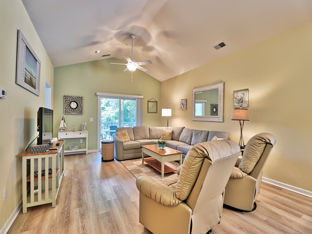 1535 Willow Bend Vacation Rental in North Myrtle Beach - RedAwning
