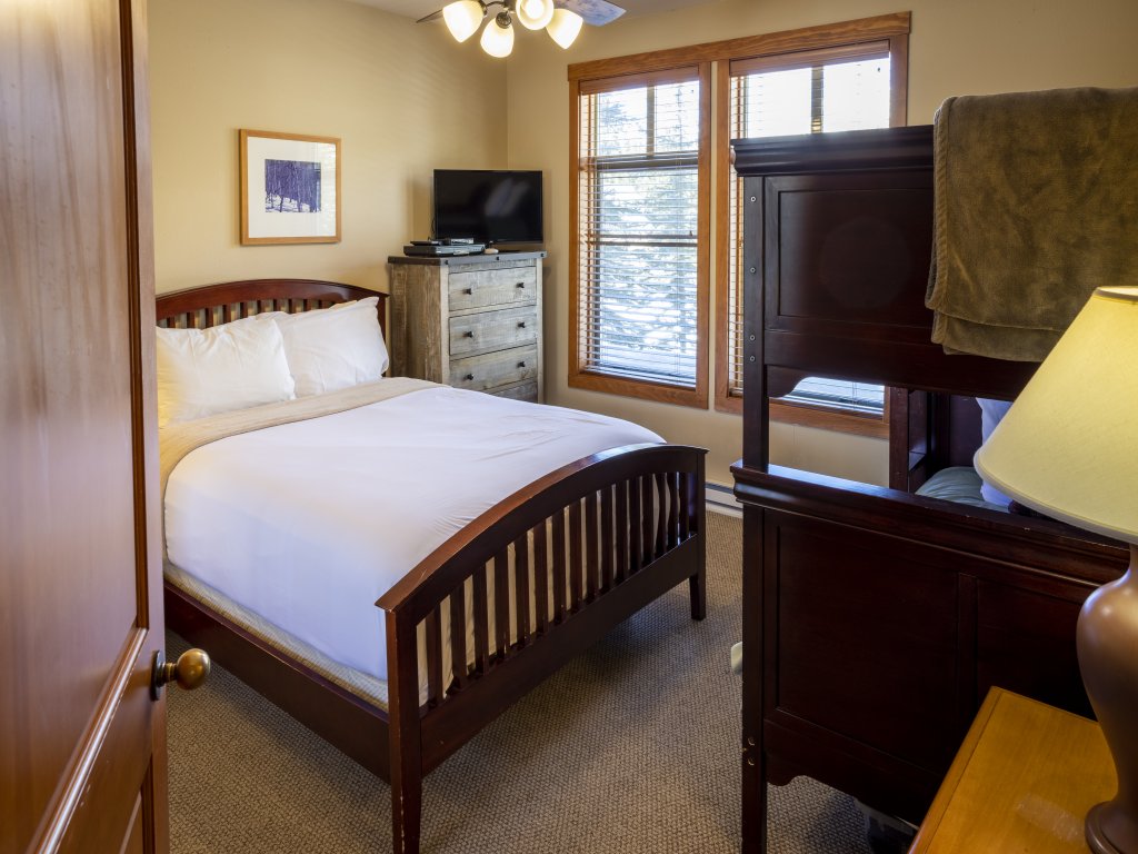 1102 - Two Bedroom Standard Eagle Springs West Vacation Rental in Solitude - RedAwning