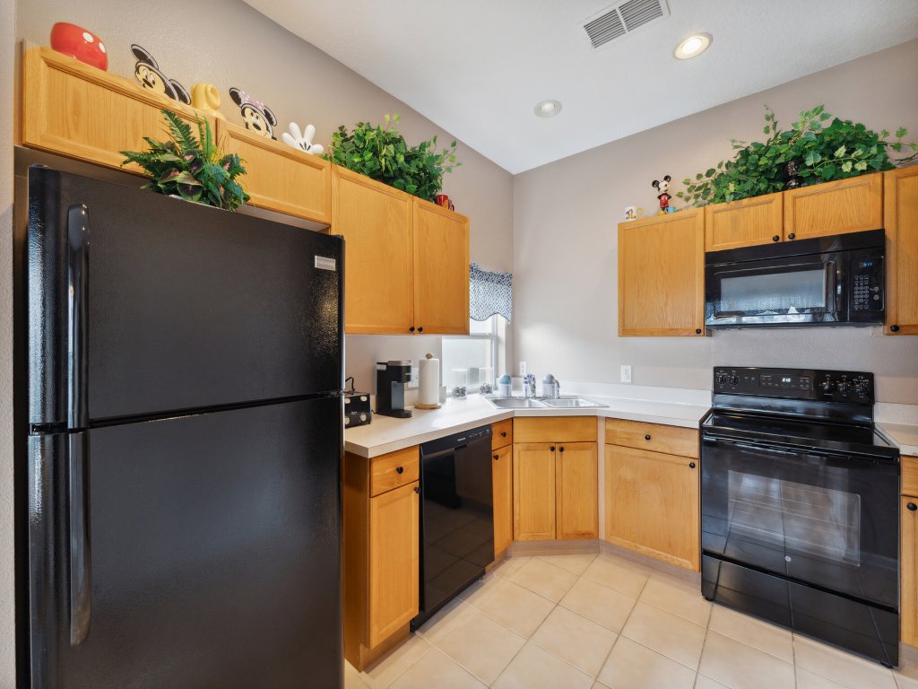 Vacation Resort Home Right Outside of Disney World Vacation Rental in Kissimmee - RedAwning