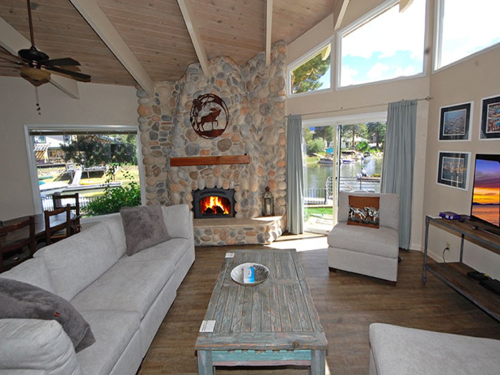 2078 Traverse Court Vacation Rental in California - RedAwning