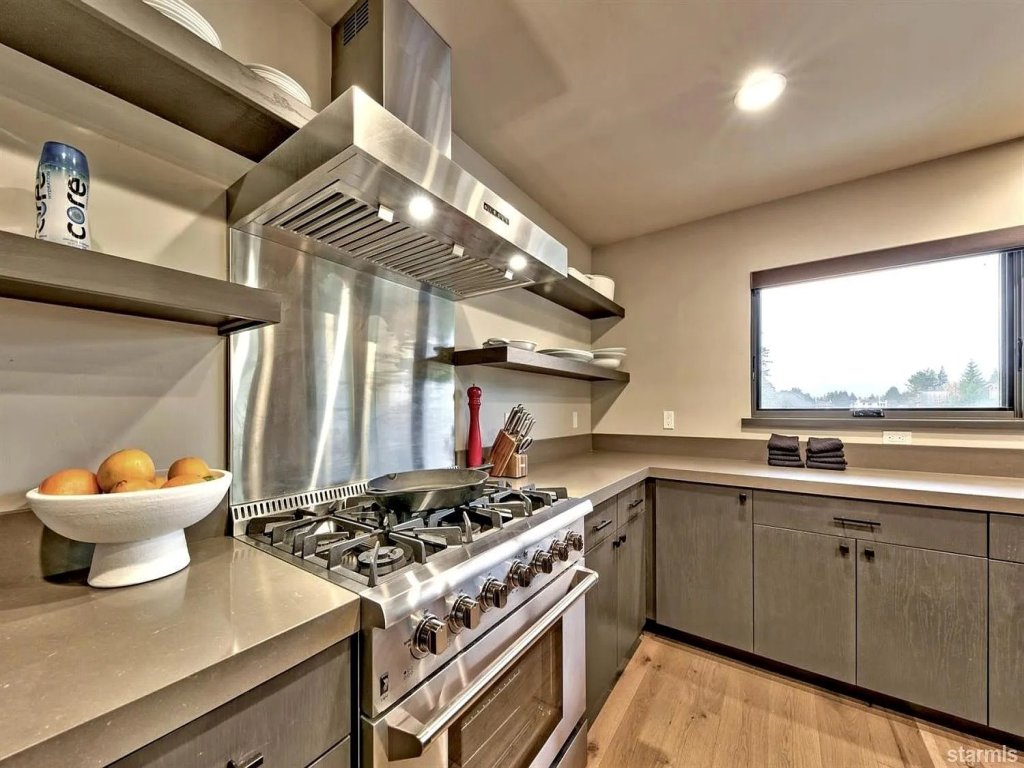2030 Marconi Way Vacation Rental in California - RedAwning