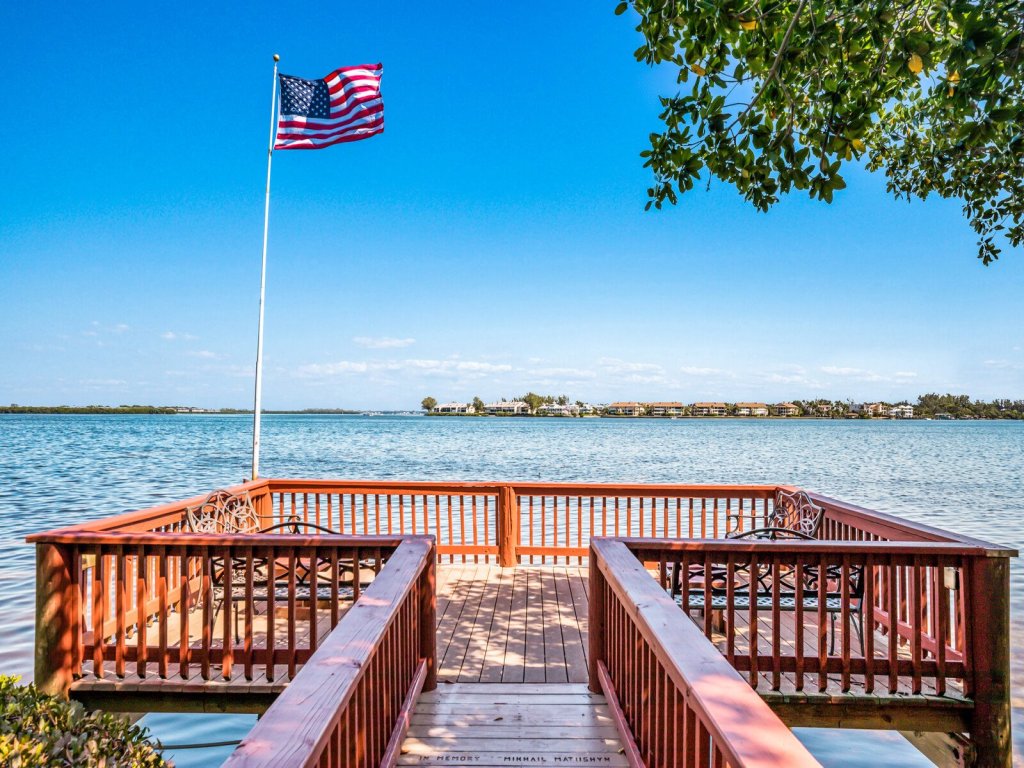 Runaway Bay 212 Vacation Rental in Bradenton Beach - RedAwning