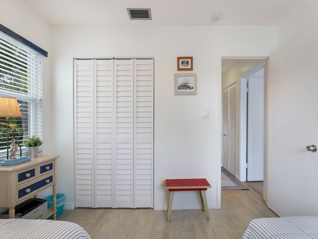 Coconut Bayou Vacation Rental in Anna Maria - RedAwning