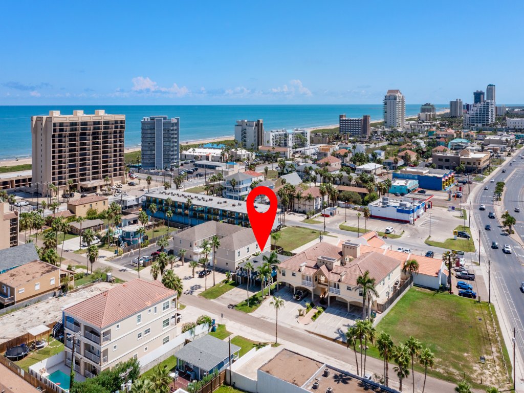 103 E. Tarpon (Casita Azul) Vacation Rental in South Padre Island - RedAwning