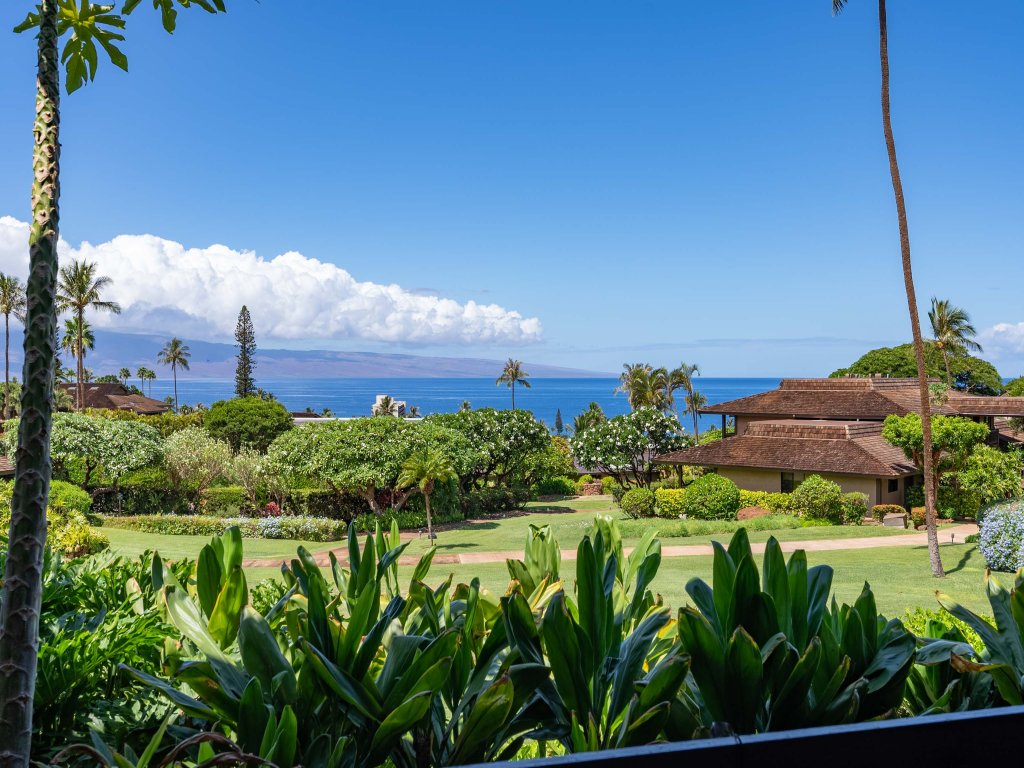 Kaanapali Plantation #45 -  3 bedroom 2.5 baths Oceanview Vacation Rental in Lahaina - RedAwning