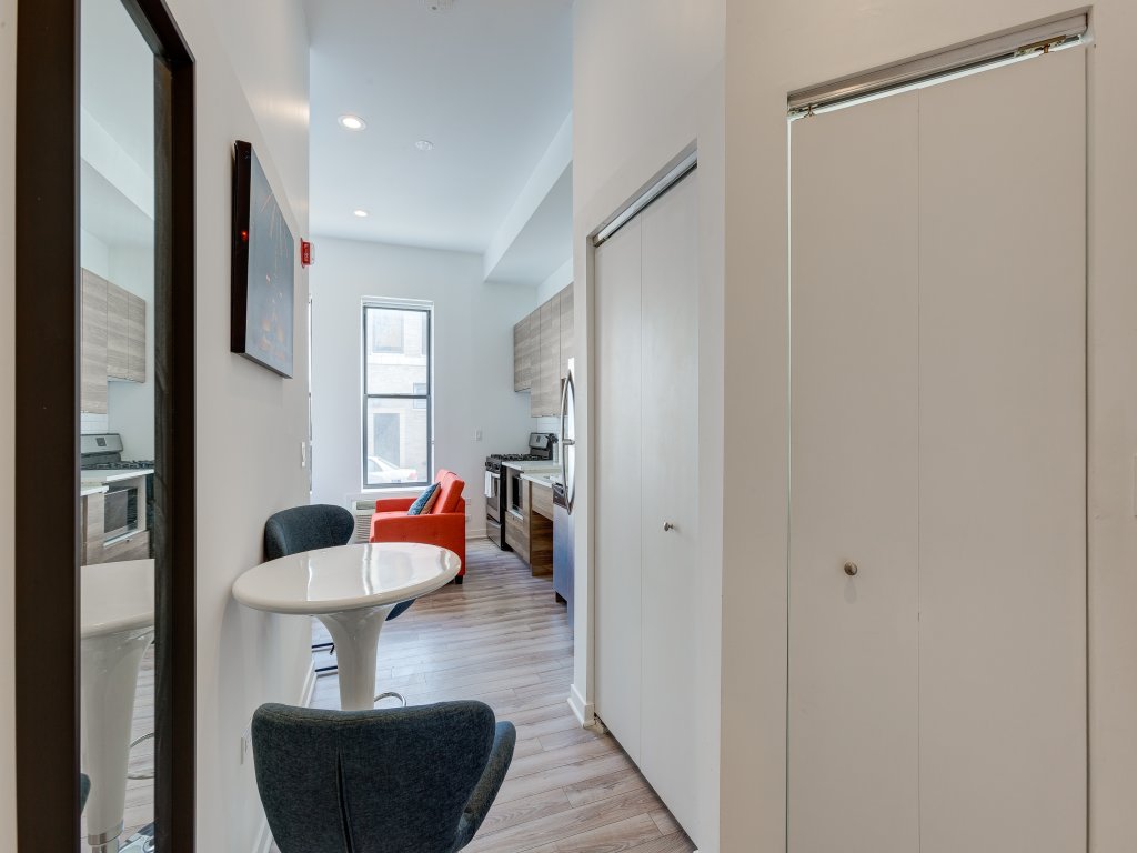 Cabin 102 at 747 Lofts Vacation Rental in Chicago - RedAwning