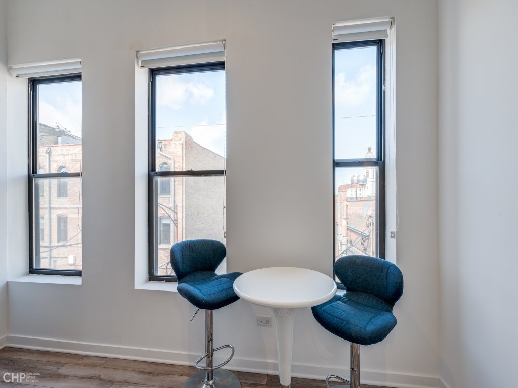 Cabin 202 at 747 Lofts Vacation Rental in Chicago - RedAwning