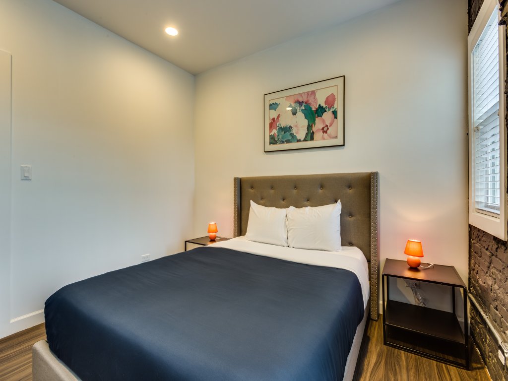 Long Term Rental: 3BR/2BA River West Condo Vacation Rental in Chicago - RedAwning