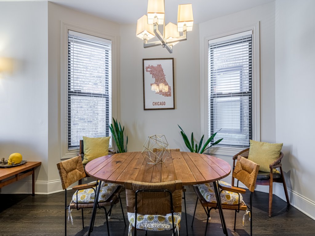 Bright 2 Bed w/Office on Historic Logan Boulevard Vacation Rental in Chicago - RedAwning