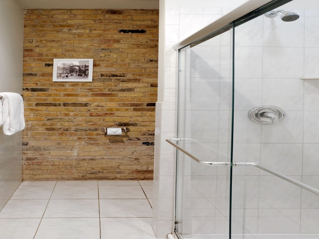 Breathtaking Getaway in Prime Lakeview Location! Vacation Rental in Chicago - RedAwning