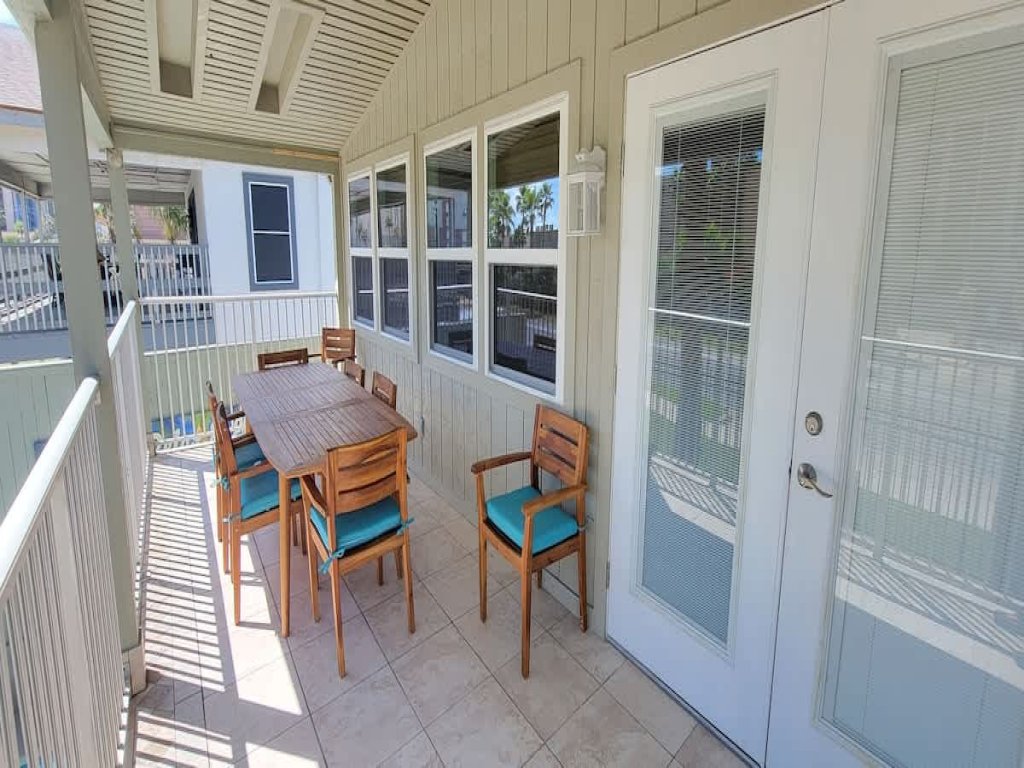 *Huge Beachview Home *Pool *Updated Vacation Rental in South Padre Island - RedAwning